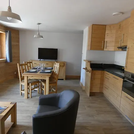 Cocon Centre Village, 4 Personnes, 2 - Sources102 *